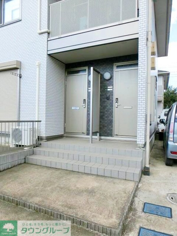 エントランス(お部屋探しは【タウンハウジング千葉店】にお任せ下さい♪)