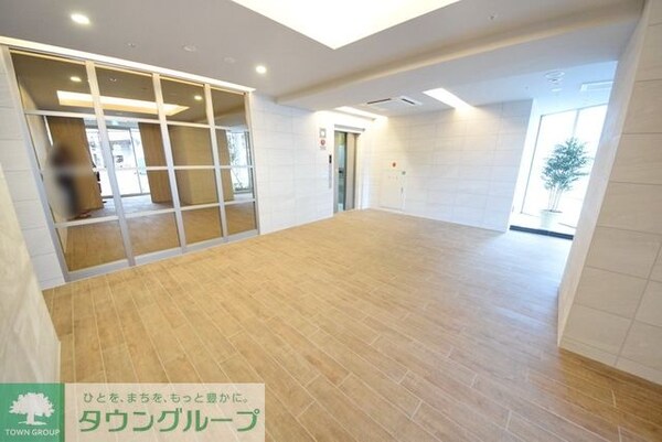 エントランス(お問合せはタウンハウジングまで！※現地待合わせ相談可能)