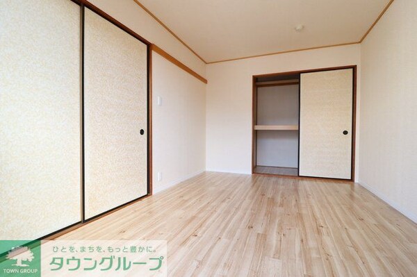 寝室(お問合せは【タウンハウジング】まで！※現地待合わせ相談可！)