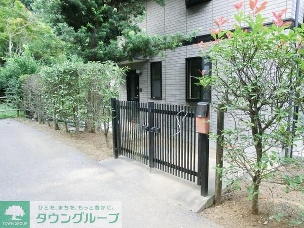 エントランス(お部屋探しは【タウンハウジング千葉店】にお任せ下さい♪)