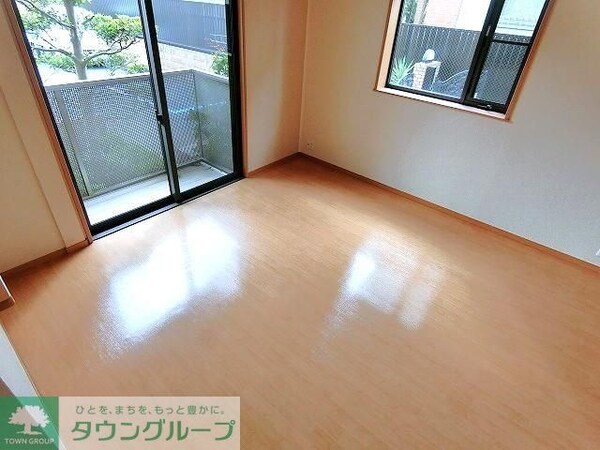 リビング・居室(現地待ち合わせ歓迎♪お問合せはタウンハウジングまで！)