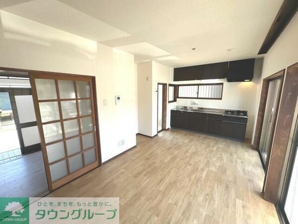 リビング・居室(現地待ち合わせ歓迎♪お問合せはタウンハウジングまで！)