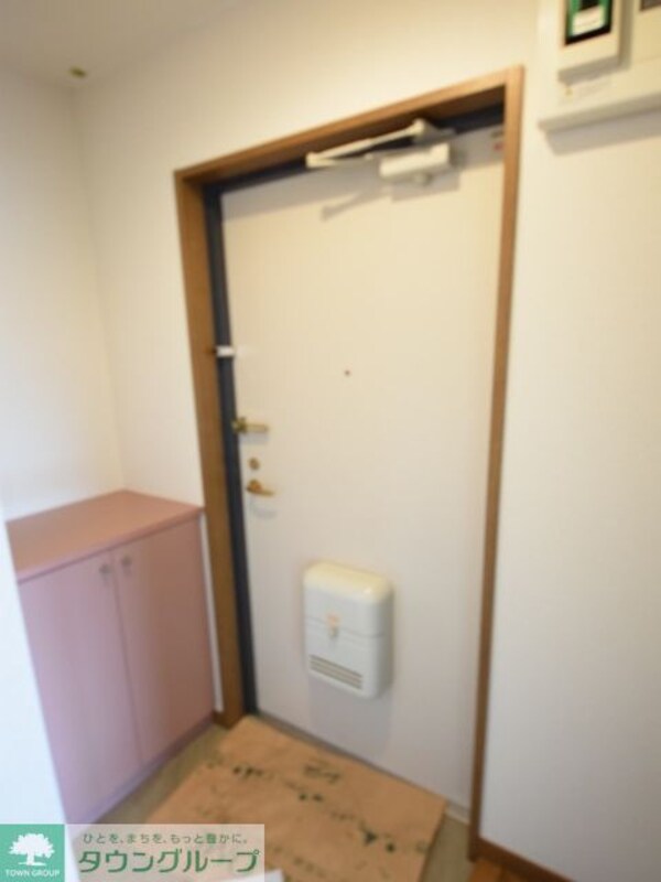 玄関(お部屋探しは【タウンハウジング千葉店】にお任せ下さい♪)