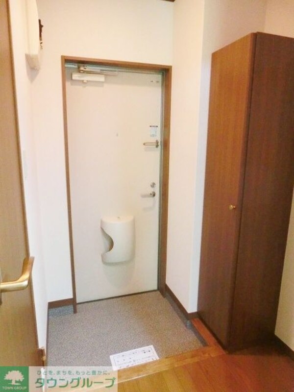 玄関(お部屋探しは【タウンハウジング千葉店】にお任せ下さい♪)