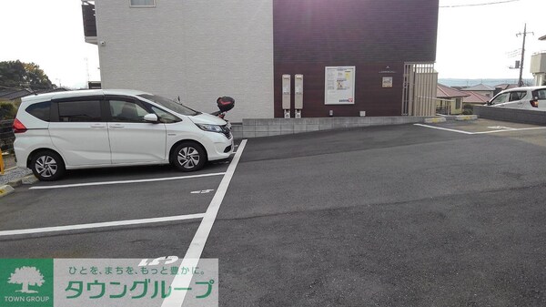 その他(敷地内駐車場あり)