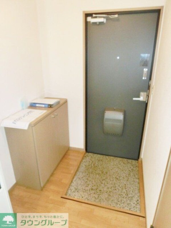 玄関(お部屋探しは【タウンハウジング千葉店】にお任せ下さい♪)