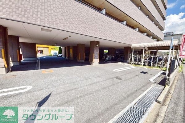 駐車場(現地待ち合わせ歓迎♪お問合せはタウンハウジング千葉店まで！)