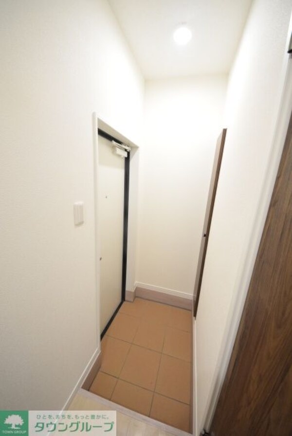 玄関(お部屋探しは【タウンハウジング千葉店】にお任せ下さい♪)