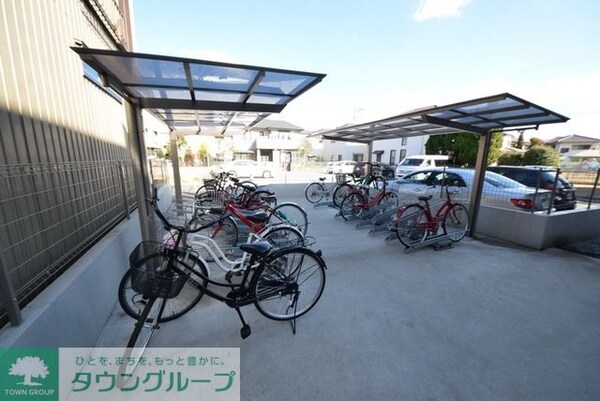 共有部分(敷地内屋根付き駐輪場)