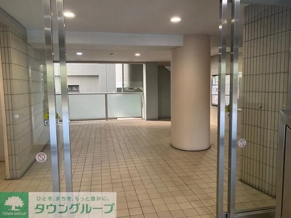 エントランス(お問合せは【タウンハウジング】まで！※現地待合わせ相談可！)