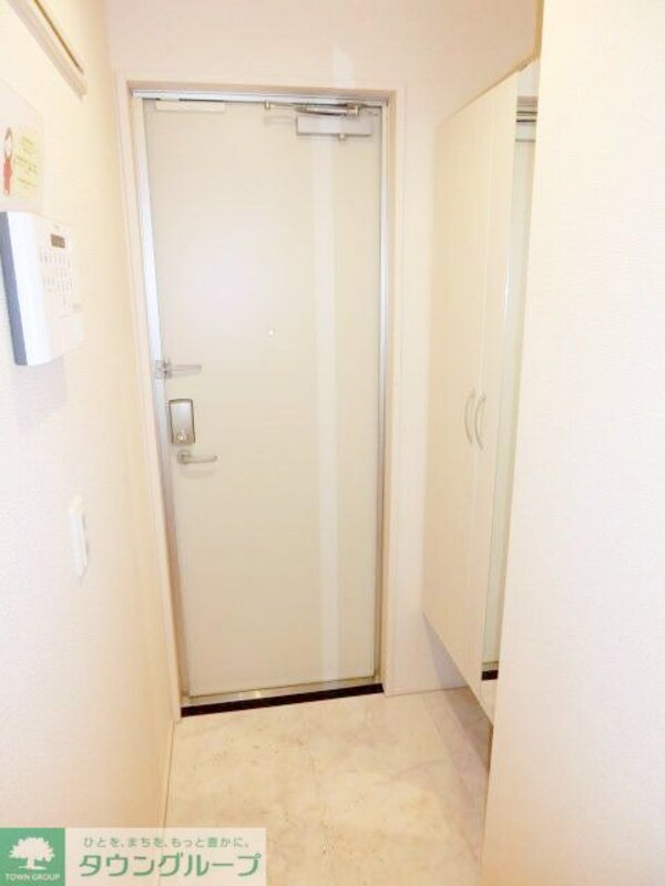 玄関(お部屋探しは【タウンハウジング千葉店】にお任せ下さい♪)