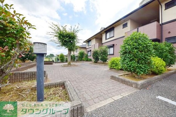 エントランス(お問合せは【タウンハウジング】まで！※現地待合わせ相談可！)