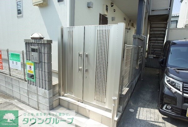エントランス(お問合せは【タウンハウジング】まで！※現地待合わせ相談可！)