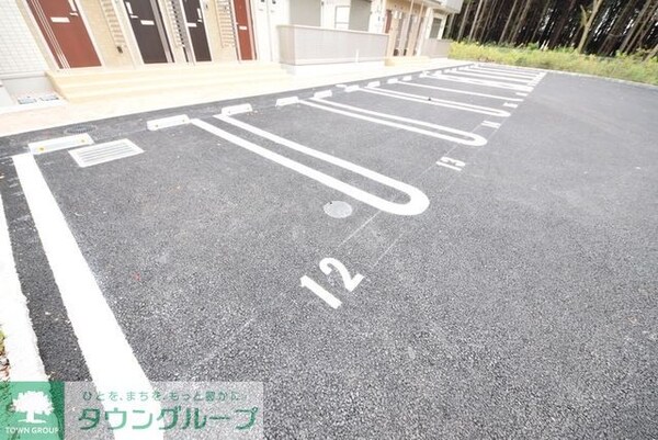 駐車場(現地待ち合わせ歓迎♪お問合せはタウンハウジング千葉店まで！)