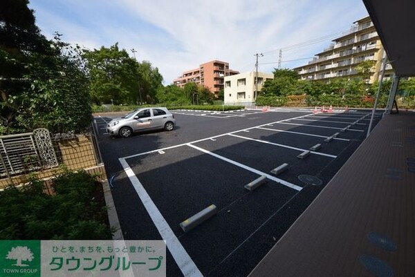 駐車場(現地待ち合わせ歓迎♪お問合せはタウンハウジング千葉店まで！)
