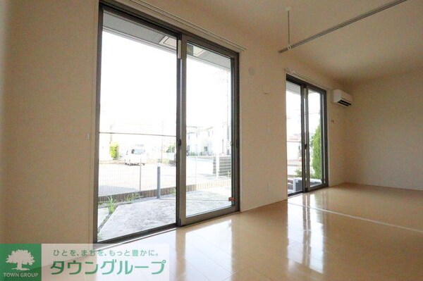 寝室(お問合せは【タウンハウジング】まで！※現地待合わせ相談可！)