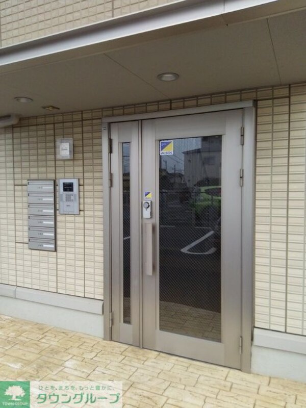 エントランス(お問合せは【タウンハウジング】まで！※現地待合わせ相談可！)