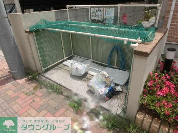 共有部分(敷地内ゴミ置き場)