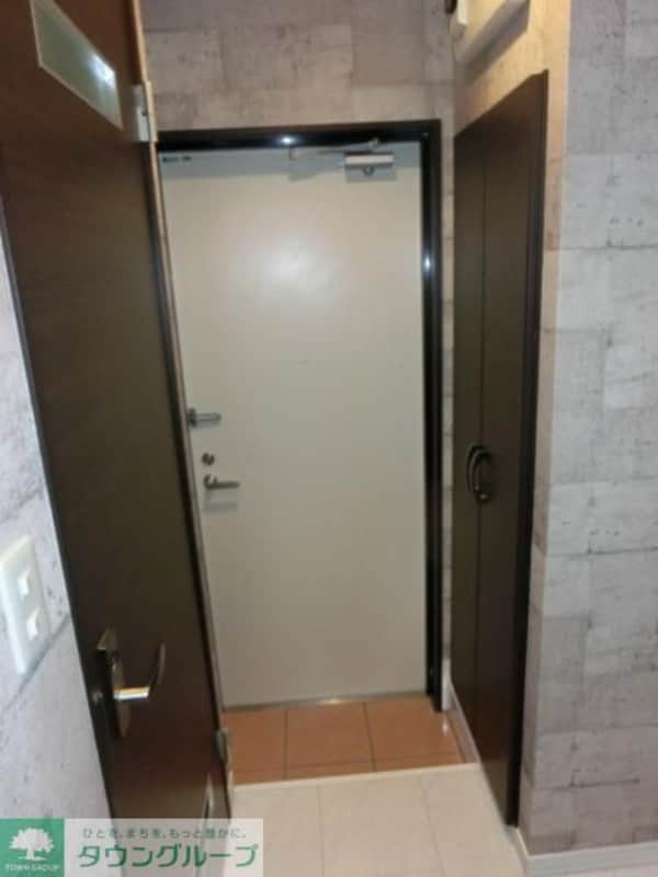 玄関(お部屋探しは【タウンハウジング千葉店】にお任せ下さい♪)