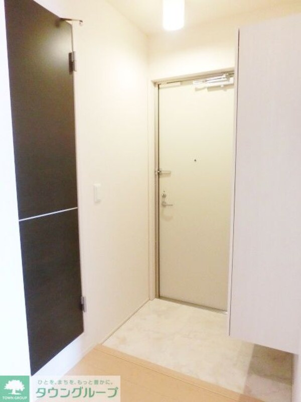 玄関(お部屋探しは【タウンハウジング千葉店】にお任せ下さい♪)