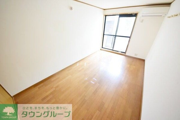 リビング・居室(現地待ち合わせ歓迎♪お問合せはタウンハウジングまで！)
