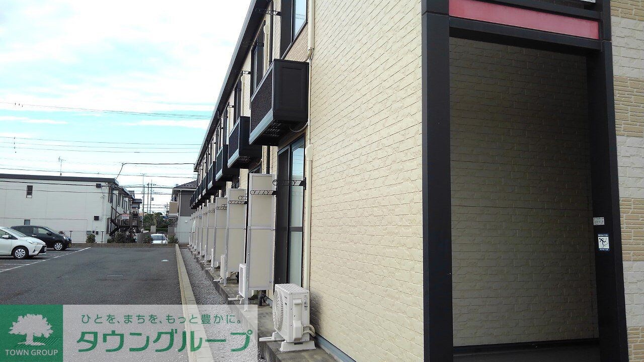 物件内観写真15　(窓側遮光物無し)