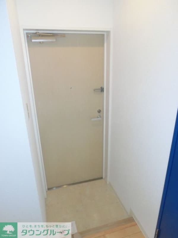 玄関(お部屋探しは【タウンハウジング千葉店】にお任せ下さい♪)