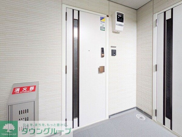 玄関(お問合せは【タウンハウジング】まで！※現地待合わせ相談可！)