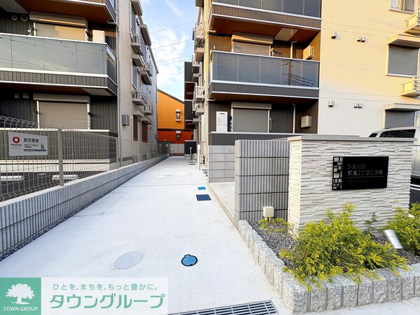 エントランス(お問合せはタウンハウジングまで！※現地待合わせ相談可能)
