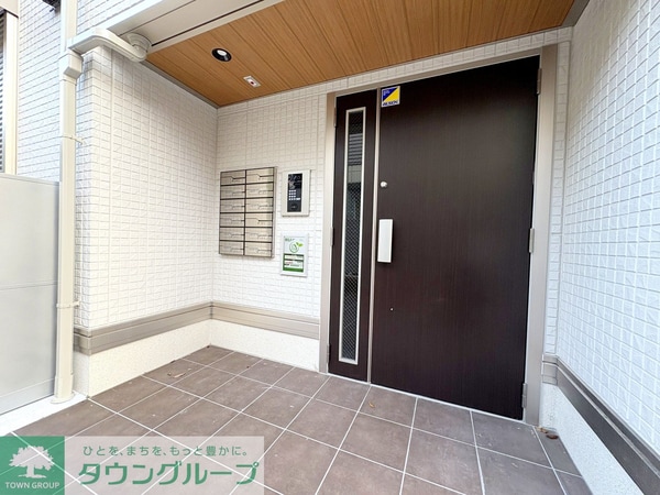 エントランス(お問合せはタウンハウジングまで！※現地待合わせ相談可能)