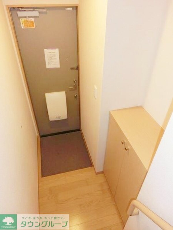 玄関(お問合せはタウンハウジングまで！※現地待合わせ相談可能)