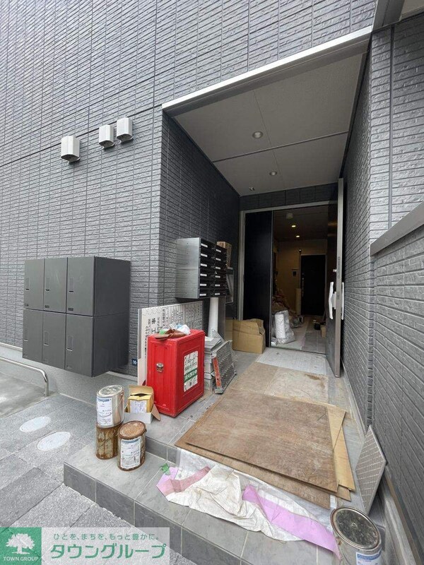 エントランス(お問合せはタウンハウジングまで！※現地待合わせ相談可能)