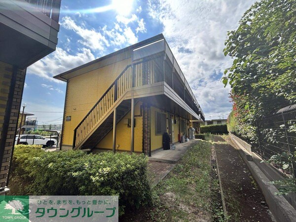 エントランス(お問合せはタウンハウジングまで！※現地待合わせ相談可能)