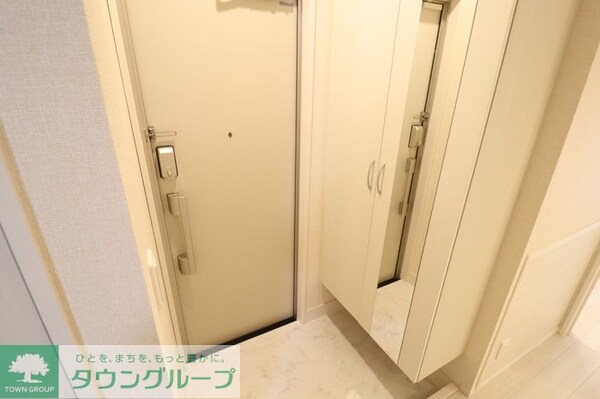 玄関(お問合せはタウンハウジングまで！※現地待合わせ相談可能)