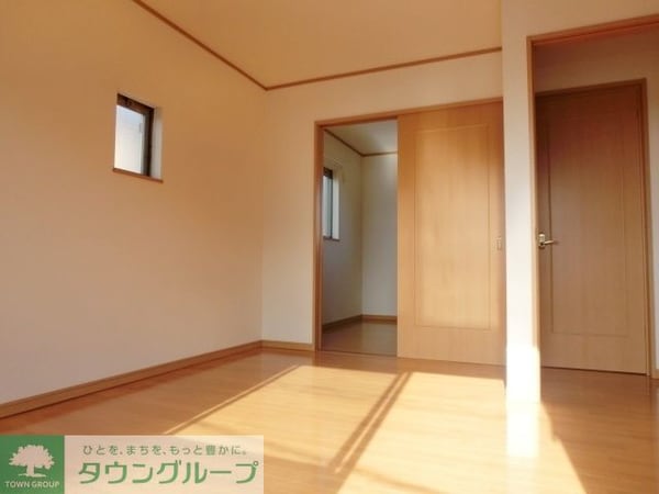 寝室(お問合せはタウンハウジングまで！※現地待合わせ相談可能)
