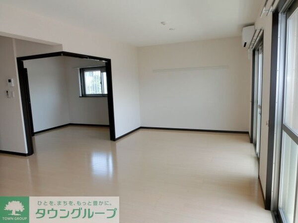 寝室(お問合せはタウンハウジングまで！※現地待合わせ相談可能)