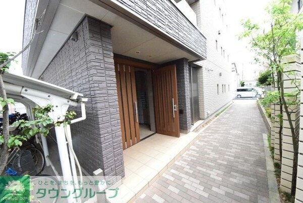 エントランス(お問合せはタウンハウジングまで！※現地待合わせ相談可能)