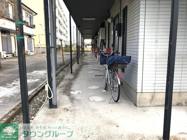 エントランス(お問合せはタウンハウジングまで！※現地待合わせ相談可能)