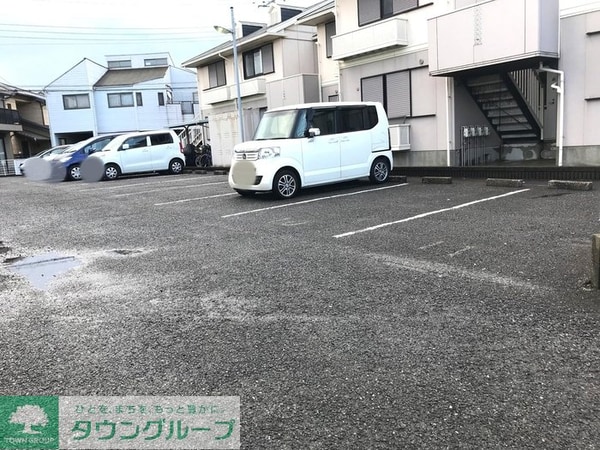 エントランス(お問合せはタウンハウジングまで！※現地待合わせ相談可能)