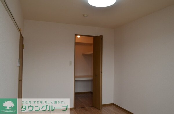 寝室(お問合せはタウンハウジングまで！※現地待合わせ相談可能)