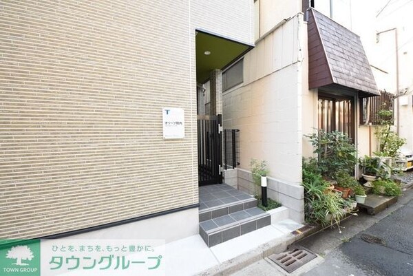 エントランス(お問合せはタウンハウジングまで！※現地待合わせ相談可能)