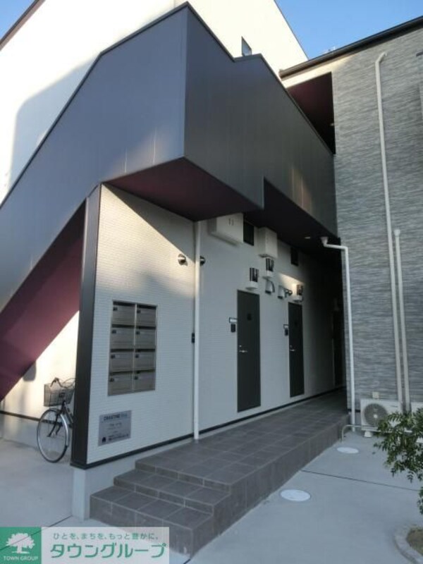 エントランス(お部屋探しは【タウンハウジング千葉店】にお任せ下さい♪)