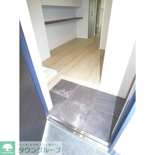 玄関(お問合せはタウンハウジングまで！※現地待合わせ相談可能)