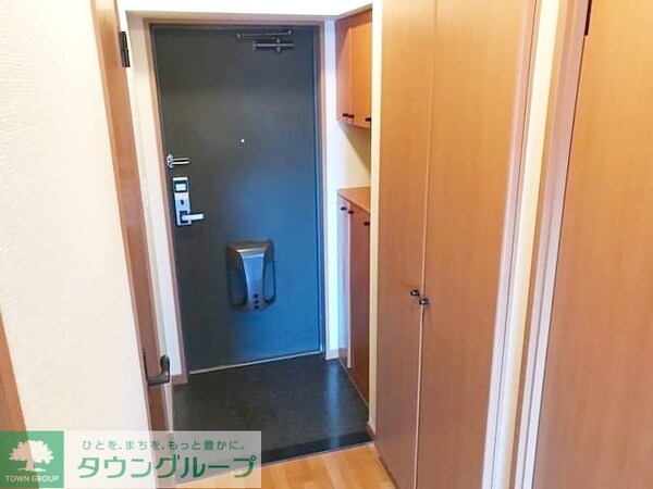 玄関(お問合せはタウンハウジングまで！※現地待合わせ相談可能)