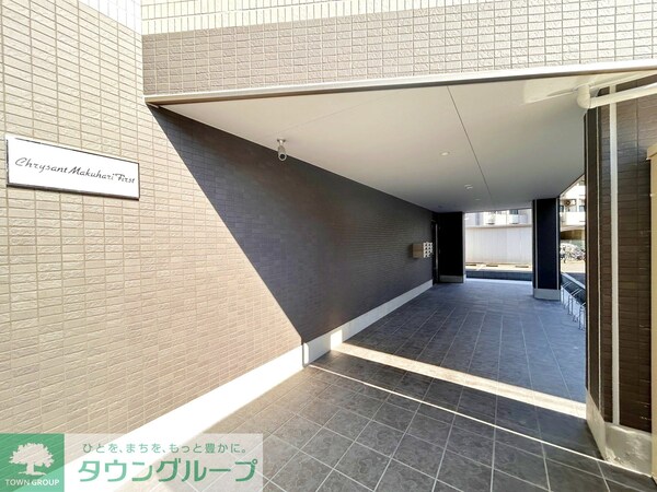 エントランス(お問合せはタウンハウジングまで！※現地待合わせ相談可能)