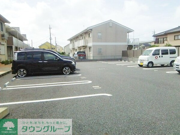 エントランス(お問合せはタウンハウジングまで！※現地待合わせ相談可能)