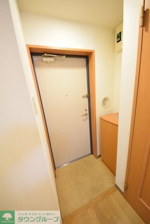 玄関(お部屋探しは【タウンハウジング千葉店】にお任せ下さい♪)