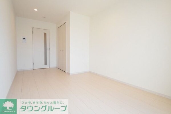 リビング・居室(現地待ち合わせ歓迎♪お問合せはタウンハウジング蘇我店まで！)