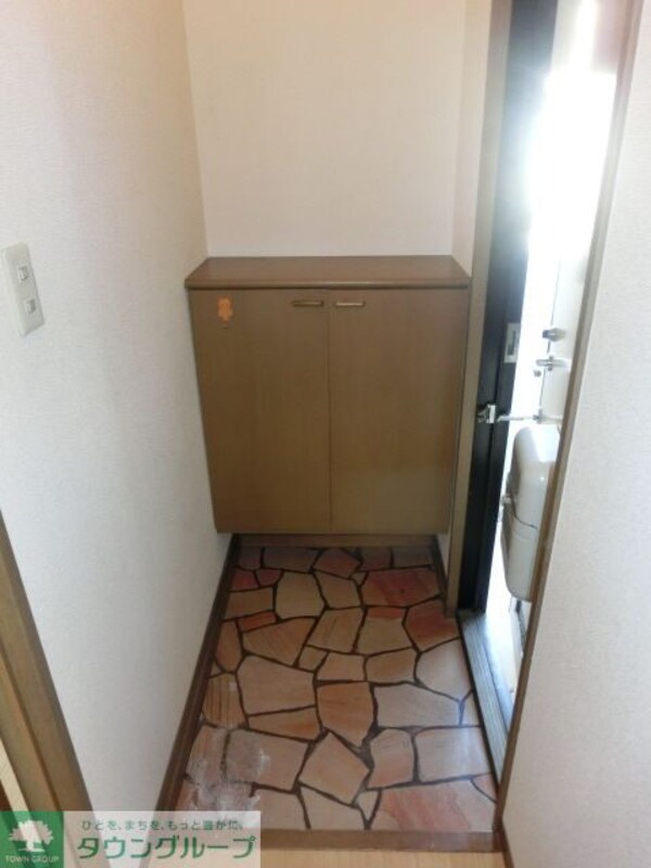 玄関(お問合せはタウンハウジングまで！※現地待合わせ相談可能)
