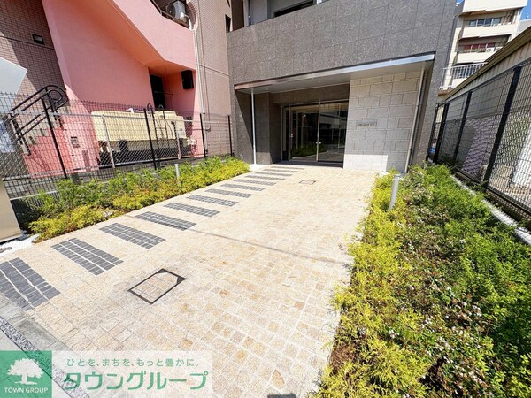 エントランス(お問合せはタウンハウジングまで！※現地待合わせ相談可能)